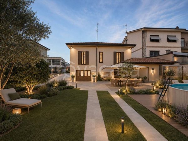 casa indipendente in vendita a Cologno Monzese