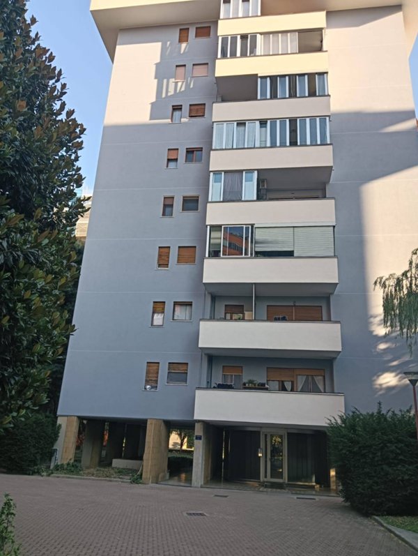 appartamento in vendita a Cologno Monzese