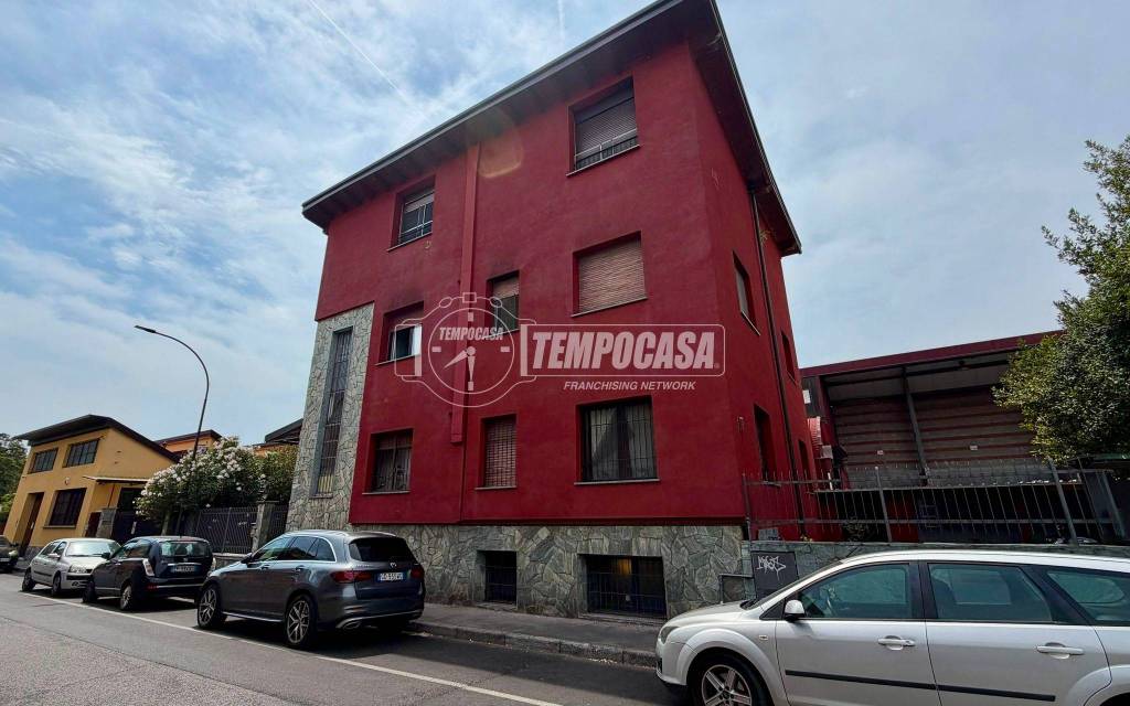ufficio in vendita a Cologno Monzese