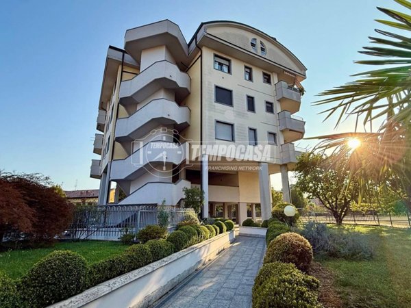 appartamento in vendita a Cologno Monzese