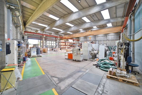 capannone in vendita a Cologno Monzese