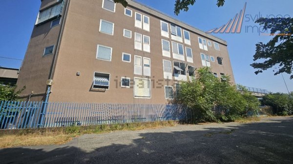 casa indipendente in vendita a Cologno Monzese in zona San Maurizio al Lambro