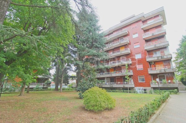 appartamento in vendita a Cologno Monzese in zona San Maurizio al Lambro