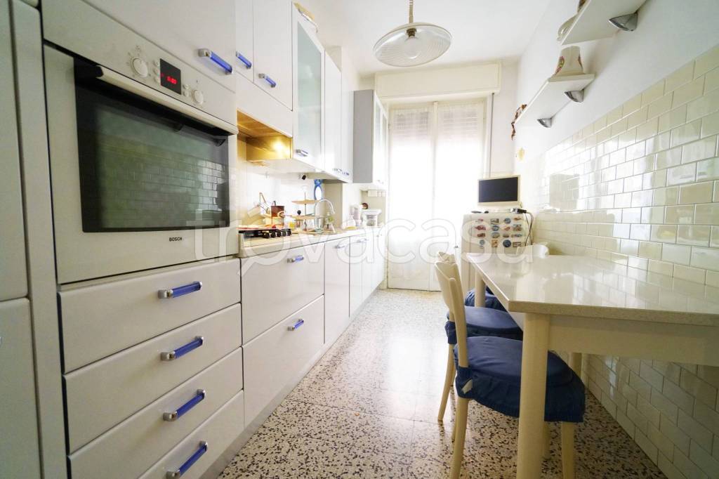 appartamento in vendita a Cologno Monzese in zona San Maurizio al Lambro