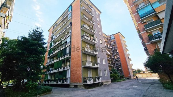 appartamento in vendita a Cologno Monzese in zona San Maurizio al Lambro