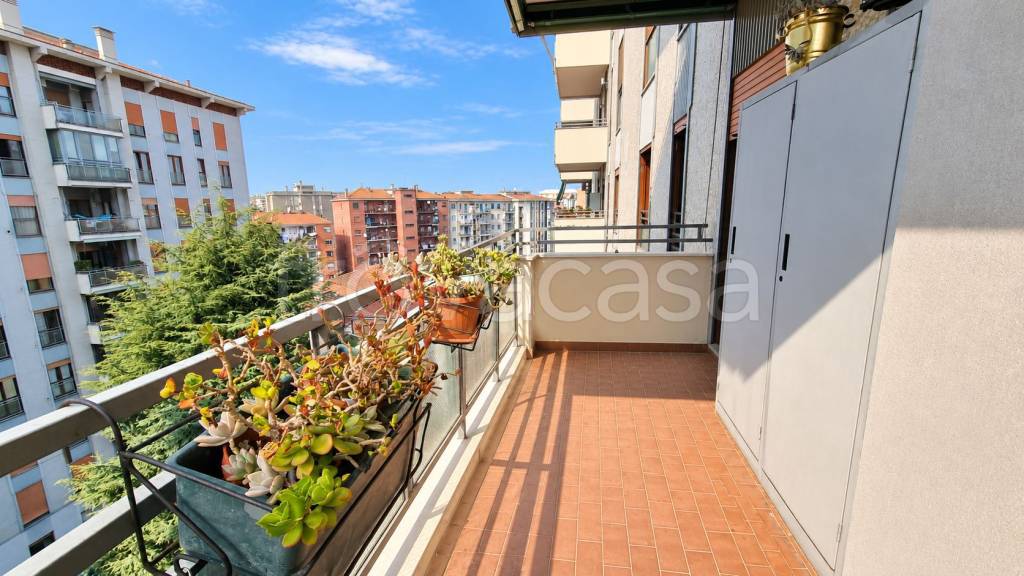 appartamento in vendita a Cologno Monzese
