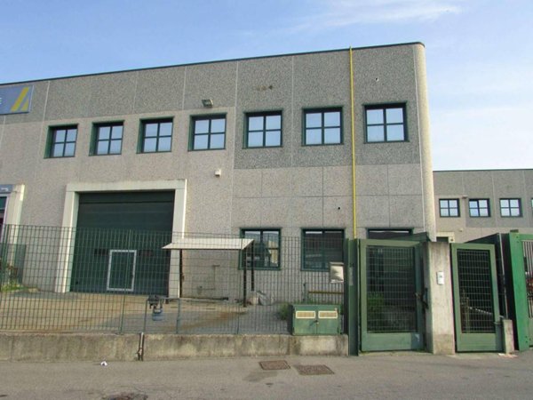 locale commerciale in vendita a Colturano