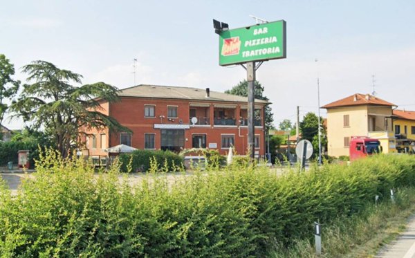 negozio in vendita a Colturano
