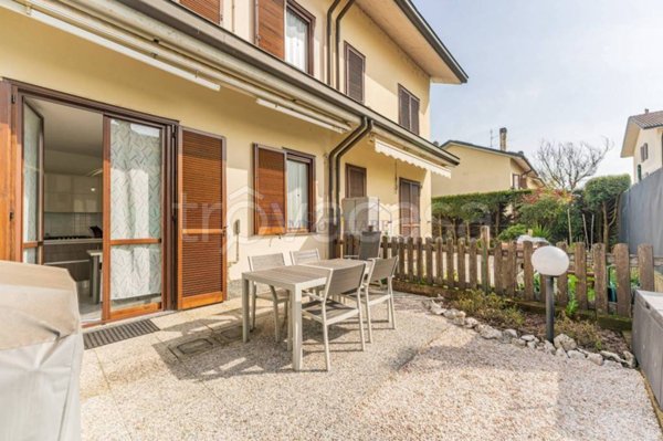casa indipendente in vendita a Colturano in zona Balbiano