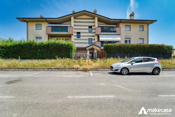 appartamento in vendita a Colturano in zona Balbiano