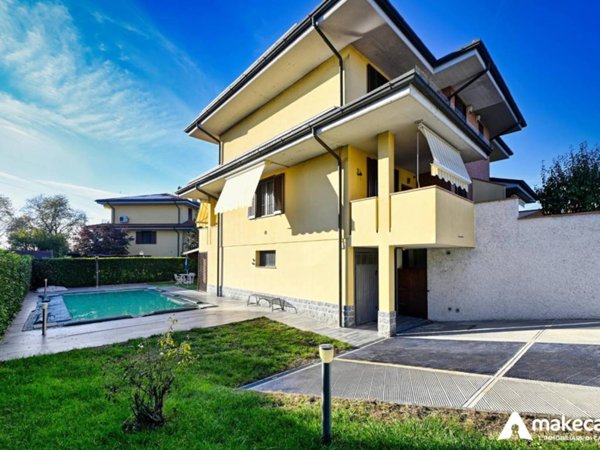 casa indipendente in vendita a Colturano