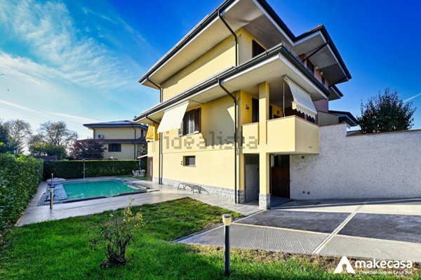 casa indipendente in vendita a Colturano