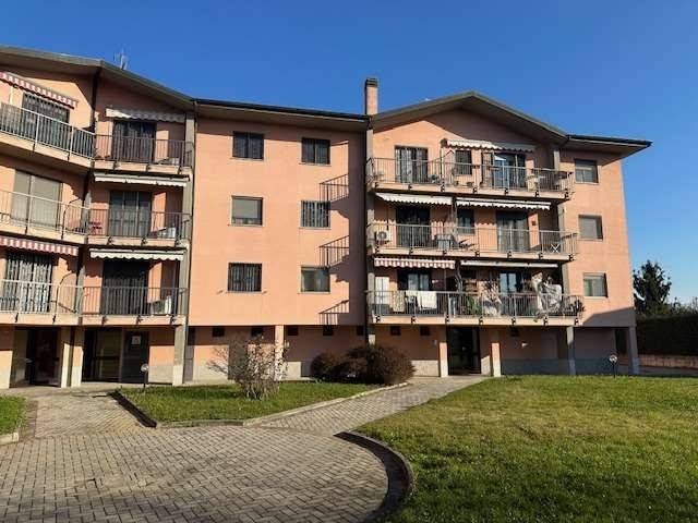 appartamento in vendita a Colturano in zona Balbiano