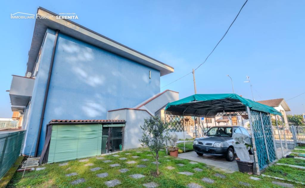 appartamento in vendita a Colturano in zona Balbiano