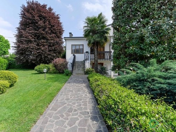 casa indipendente in vendita a Colturano