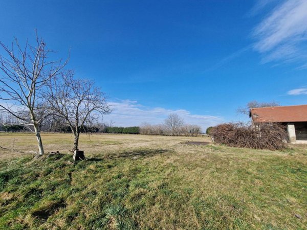 casa indipendente in vendita a Corbetta in zona Soriano