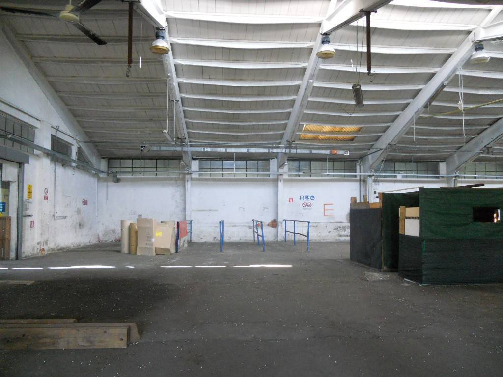 locale commerciale in vendita a Corbetta