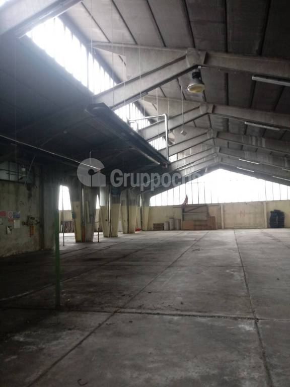 locale commerciale in vendita a Corbetta