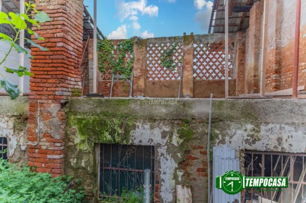 casale in vendita a Corbetta