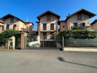 casa indipendente in vendita a Corbetta