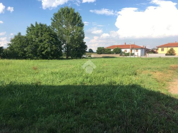 terreno edificabile in vendita a Corbetta