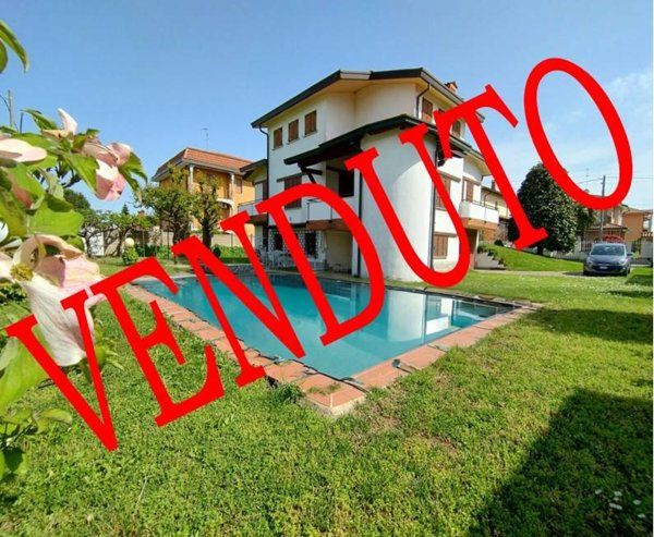 casa indipendente in vendita a Corbetta