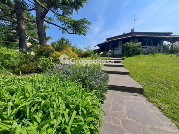 casa indipendente in vendita a Corbetta