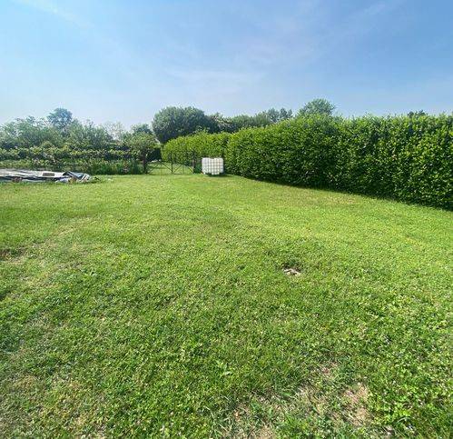 terreno edificabile in vendita a Corbetta in zona Soriano