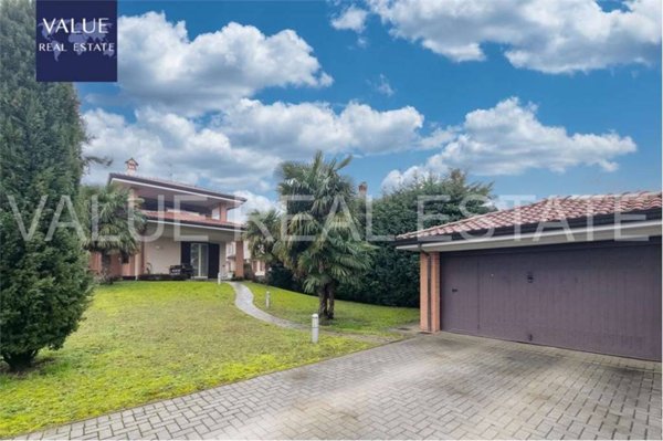 casa indipendente in vendita a Corbetta in zona Soriano