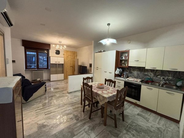 appartamento in vendita a Corbetta in zona Soriano