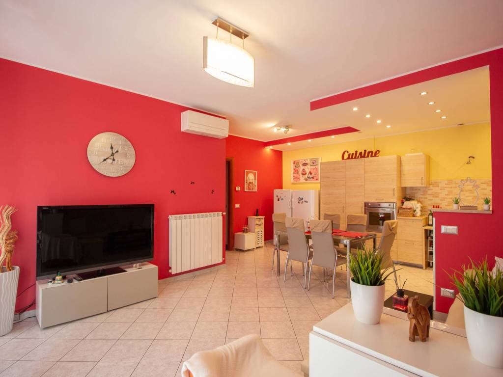 appartamento in vendita a Corbetta in zona Soriano