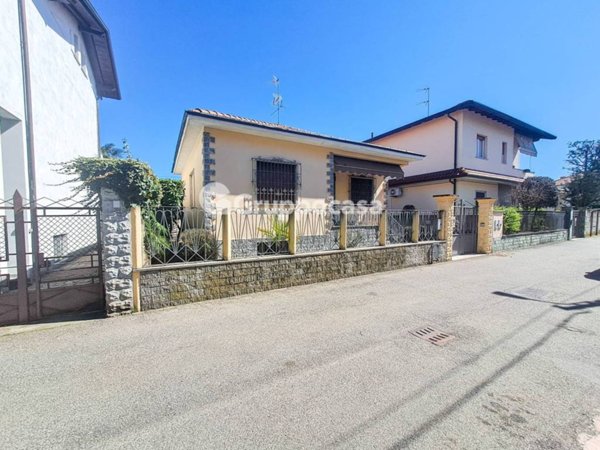 casa indipendente in vendita a Corbetta