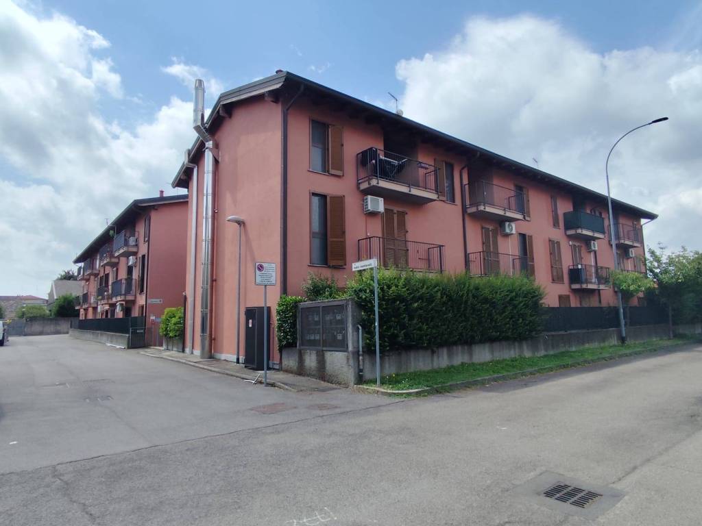 appartamento in vendita a Corbetta in zona Soriano