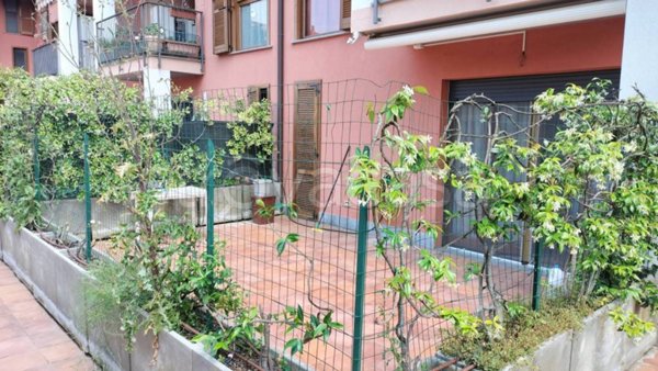 appartamento in vendita a Corbetta in zona Battuello