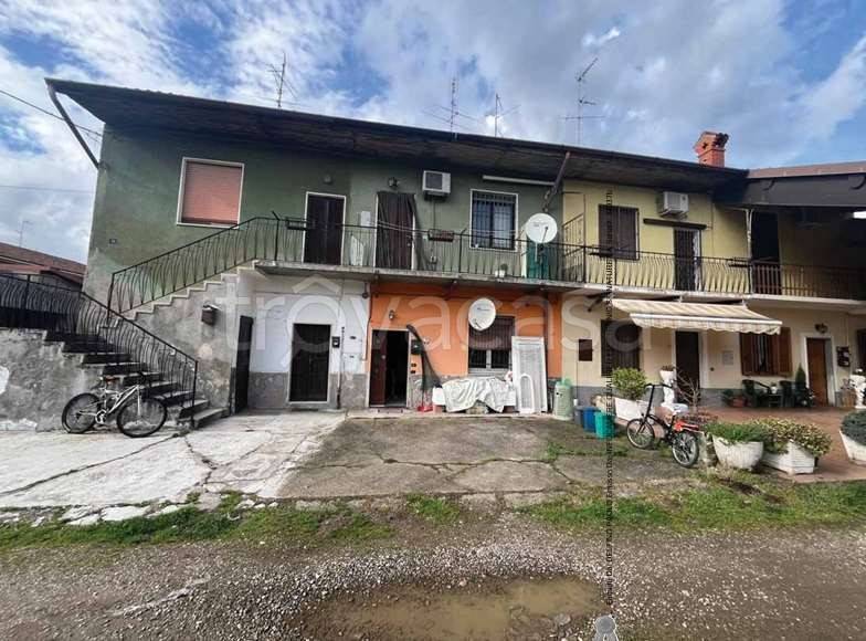 appartamento in vendita a Corbetta in zona Battuello