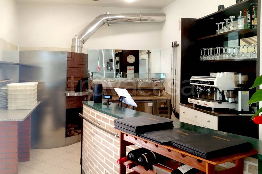 negozio in vendita a Corbetta