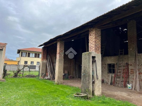 appartamento in vendita a Corbetta in zona Soriano