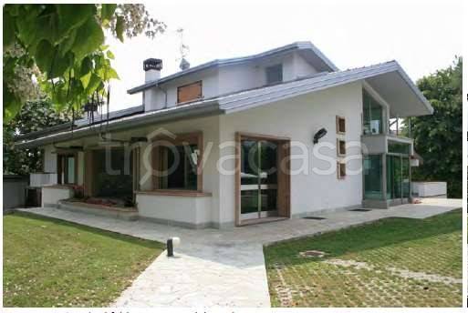 casa indipendente in vendita a Corbetta