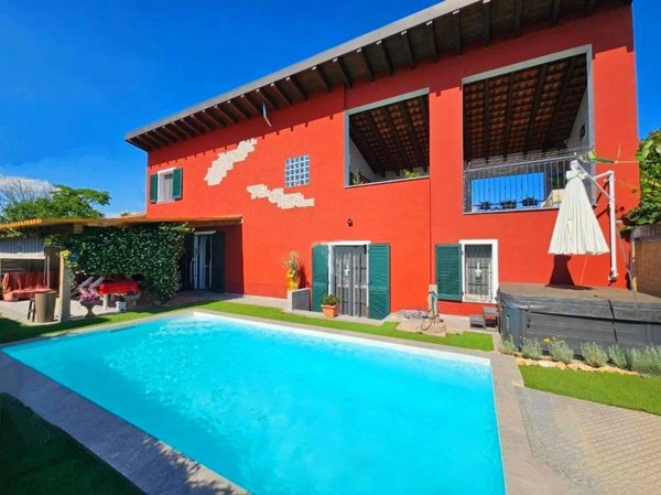 casa indipendente in vendita a Corbetta in zona Battuello