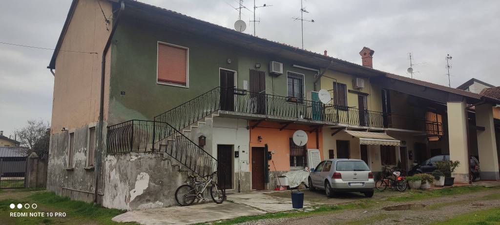 appartamento in vendita a Corbetta in zona Battuello