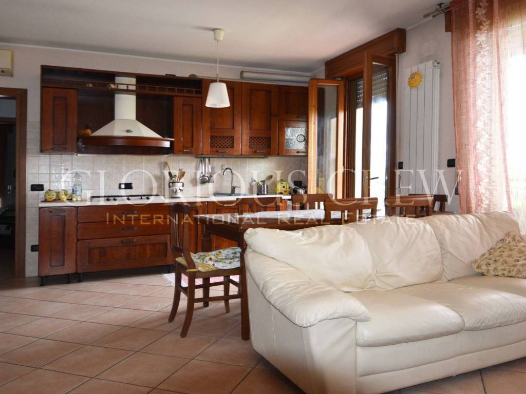 appartamento in vendita a Corbetta in zona Soriano