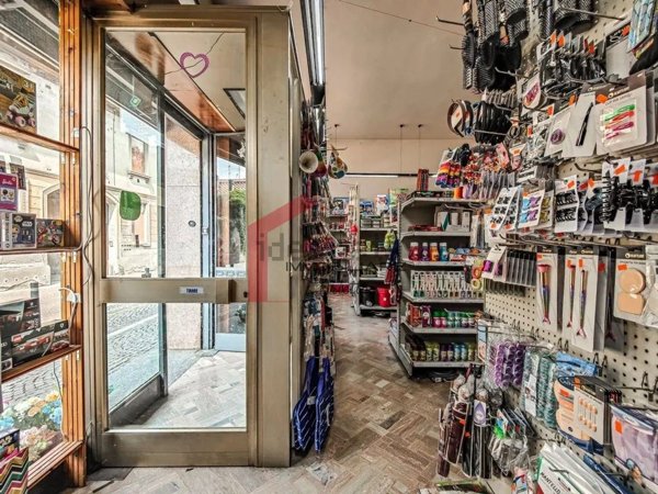 negozio in vendita a Corbetta