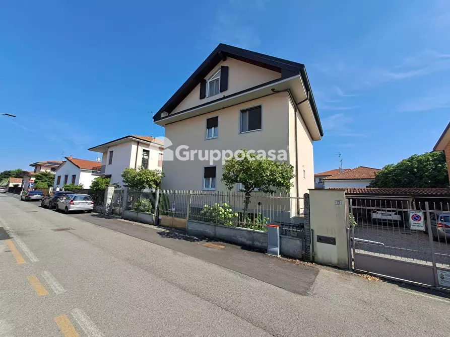 casa indipendente in vendita a Corbetta in zona Battuello