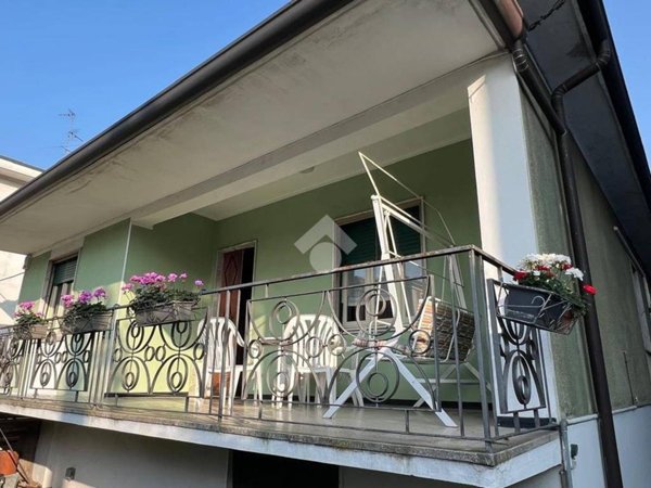 casa indipendente in vendita a Corbetta