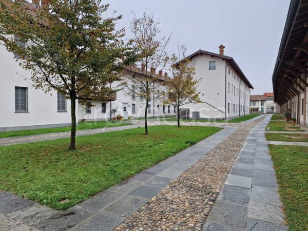 appartamento in vendita a Corbetta in zona Battuello