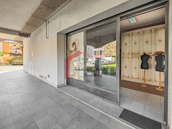 negozio in vendita a Corbetta