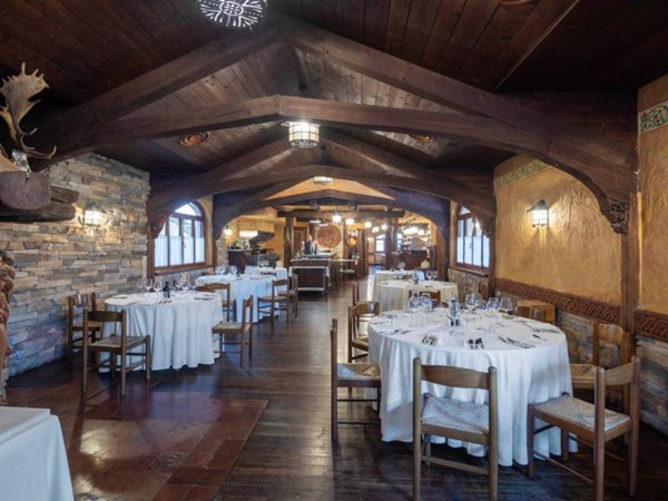 negozio in vendita a Corbetta in zona Battuello