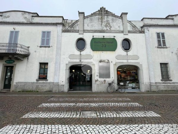 negozio in vendita a Corbetta