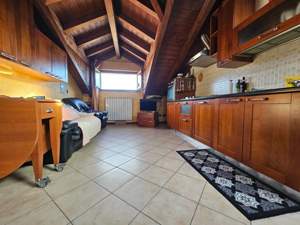 appartamento in vendita a Corbetta in zona Soriano