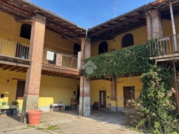 appartamento in vendita a Corbetta in zona Soriano